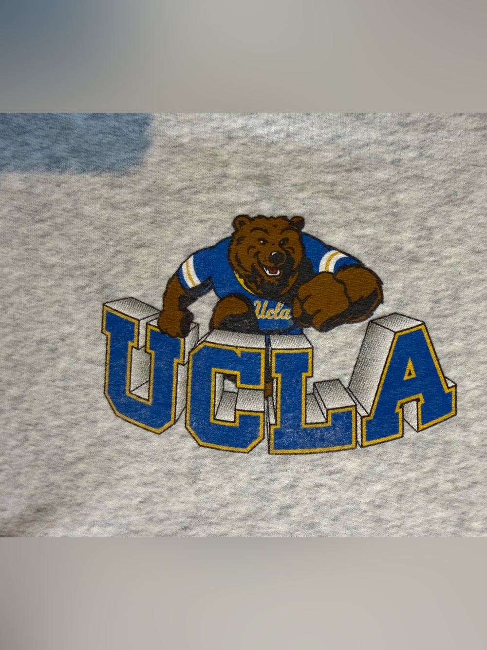 Woman’s Hollister Off-the-Shoulder UCLA Pullover in Light Gray Size Small - Picture 4 of 9